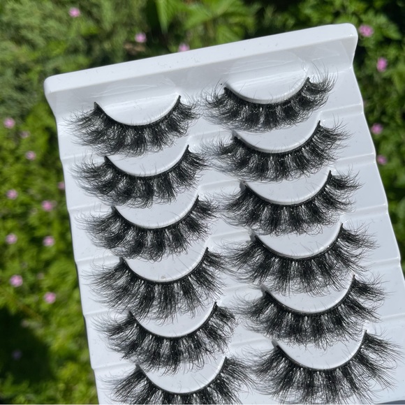 New! HP! ☆ Faux Mink 5 Pack False Eyelashes Includes Wispy Lashes - Picture 3 of 10